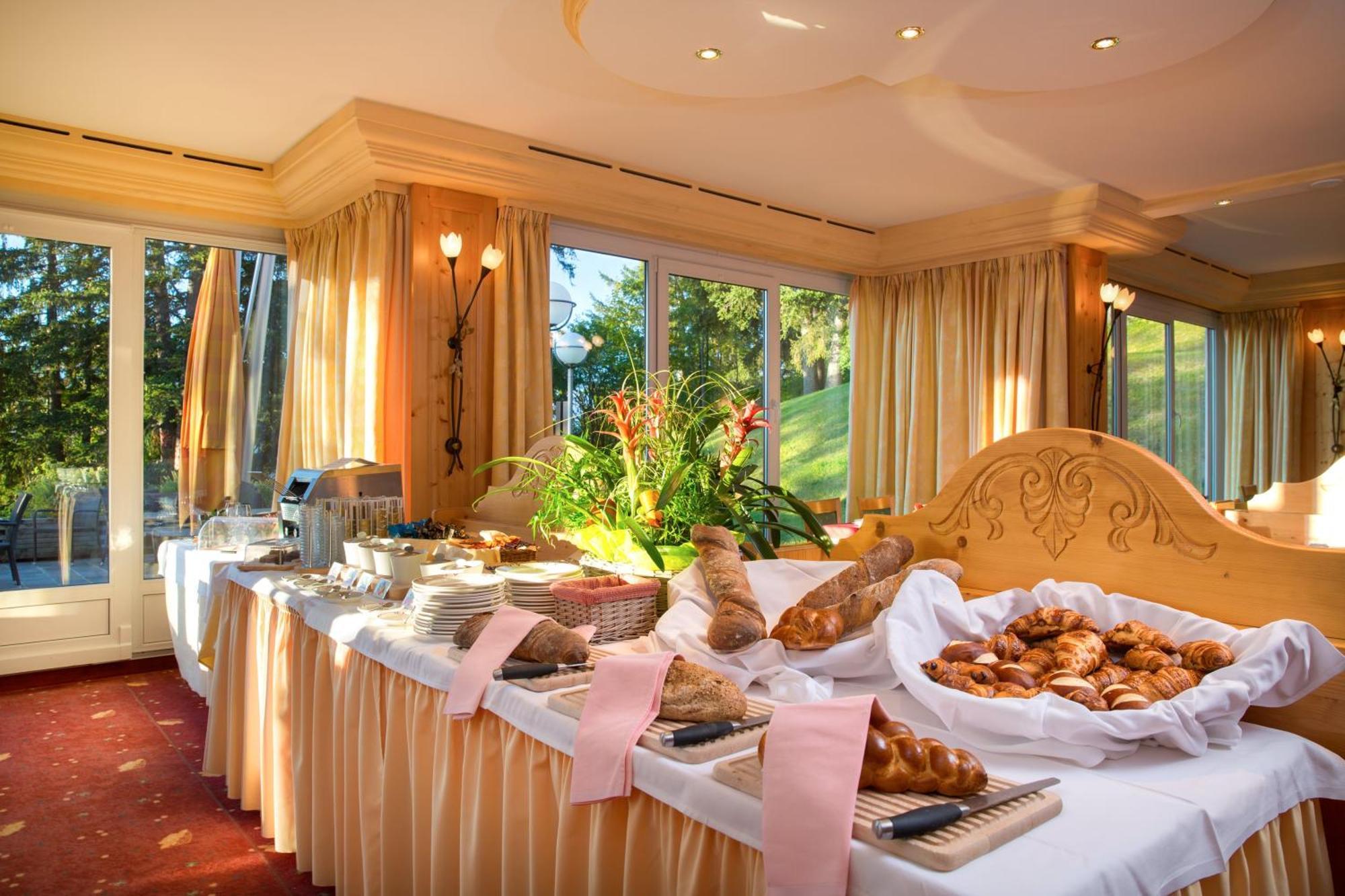 Hotel Helvetia Intergolf Crans-Montana Exterior foto